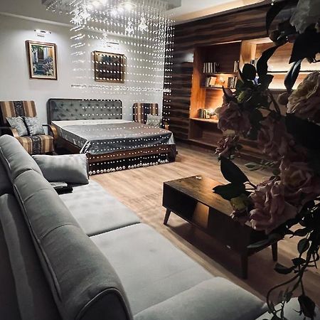 Business Box Lejlighed Bratislava Eksteriør billede