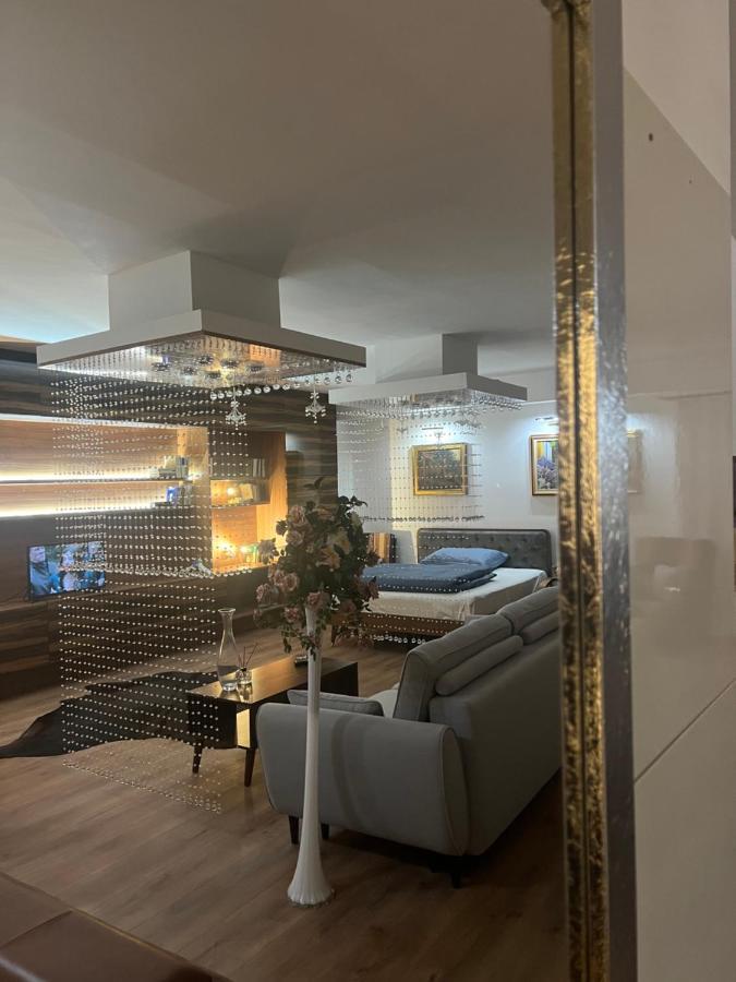 Business Box Lejlighed Bratislava Eksteriør billede